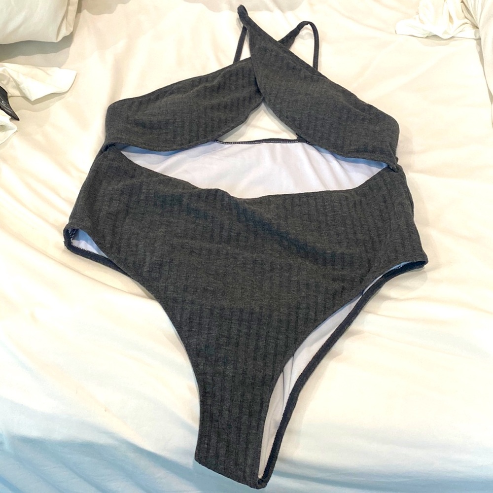 Maternity swimsuit (L)